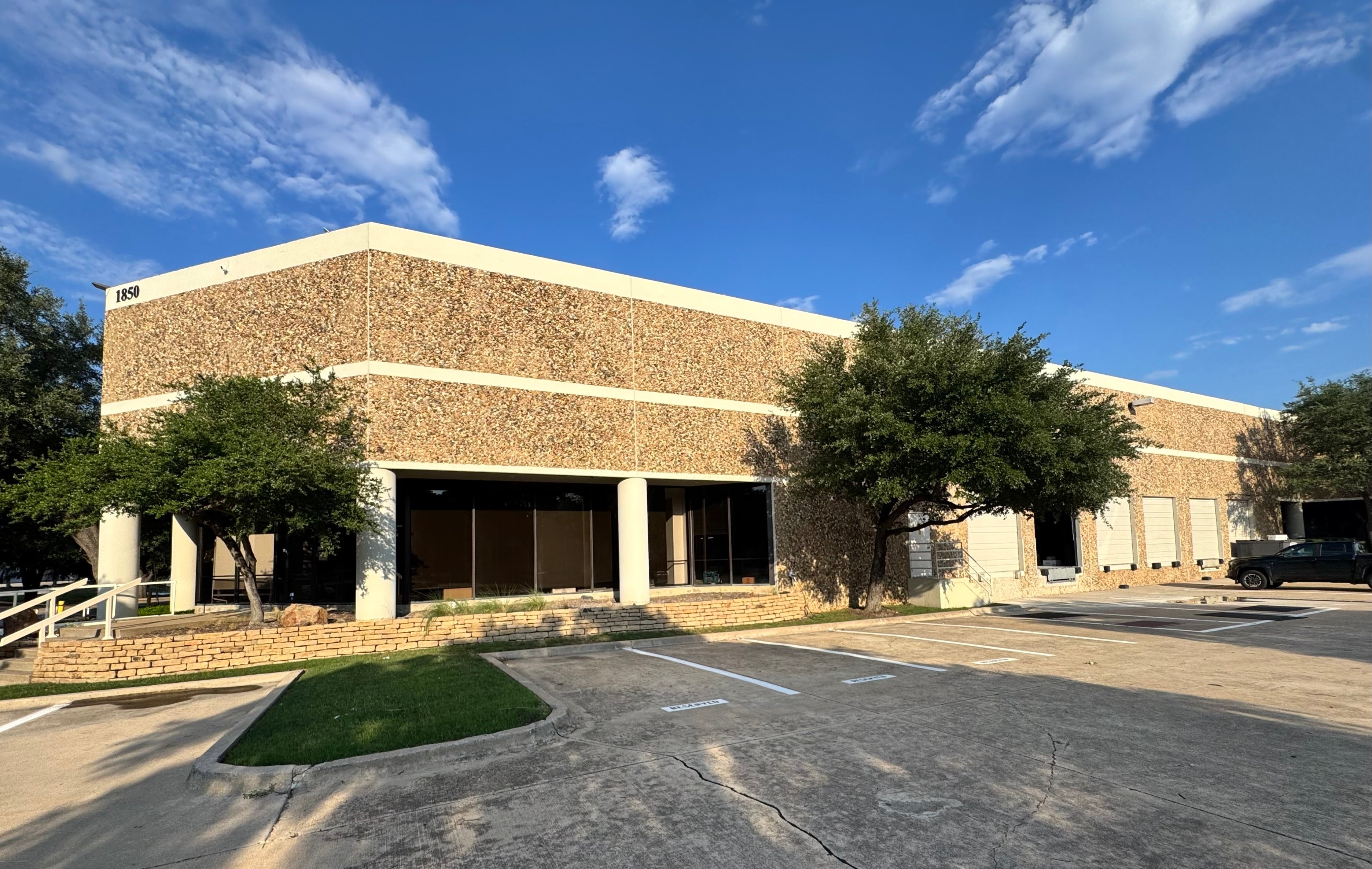 UltraPress’s new Dallas production facility